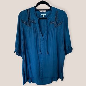 ⭐️3/$15⭐️ Maurices Crochet Detail Short Sleeve Blouse